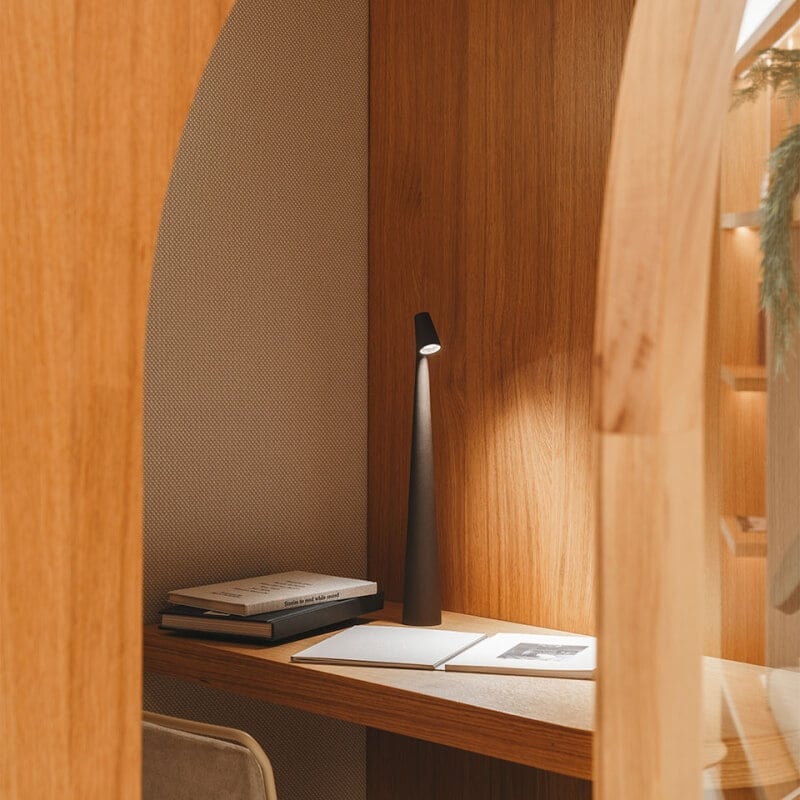 DJIWJDCDA LuminaElegance Portable Table Lamp