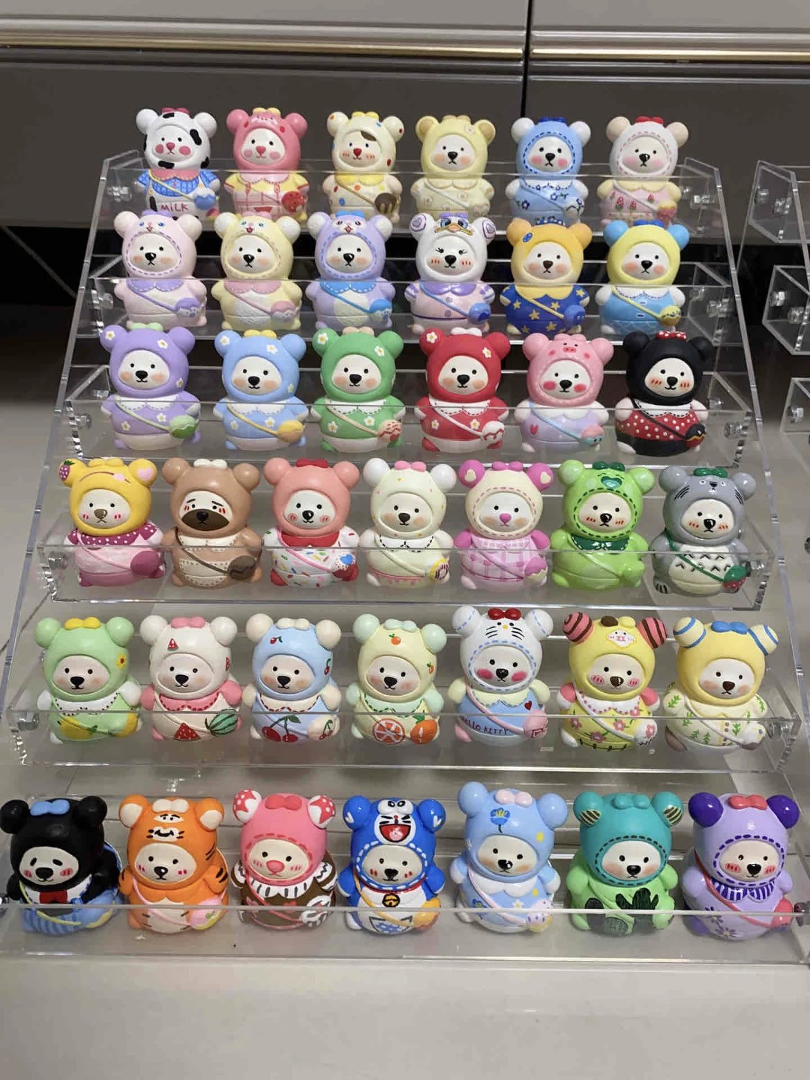 DJIWJDCDA 🎁Improve Hands-On Skills-DIY Graffiti  Plaster Bear