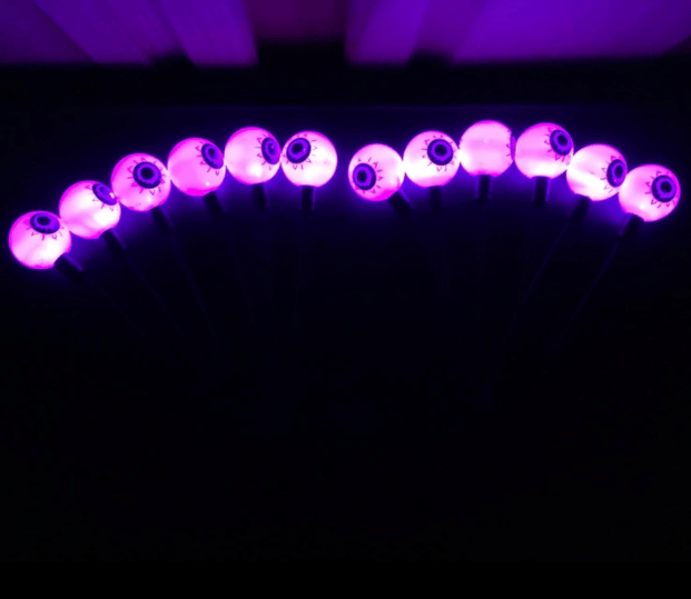 DJIWJDCDA Outdoor Solar Scary Eyeball Lights