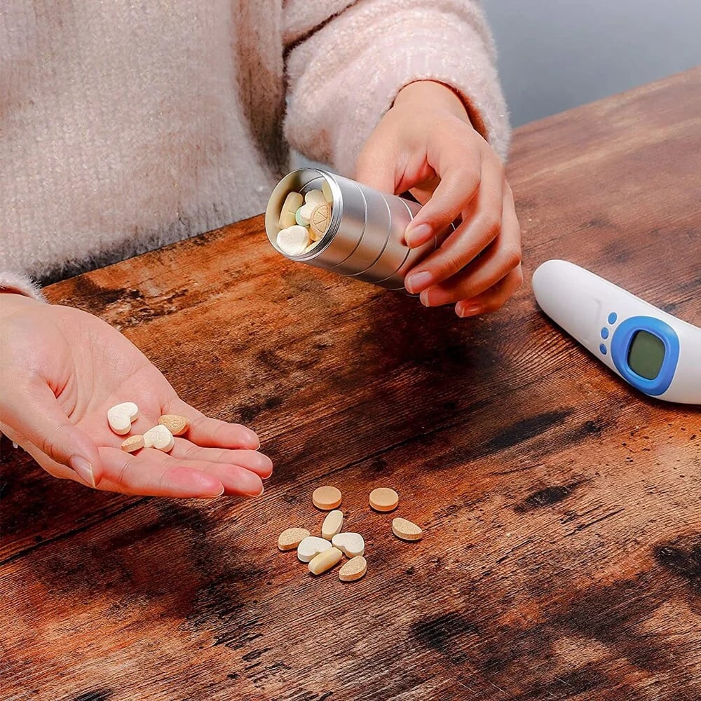 DJIWJDCDA 🎁Hot Sale🎁 7 Days Portable Pill Case for Travel
